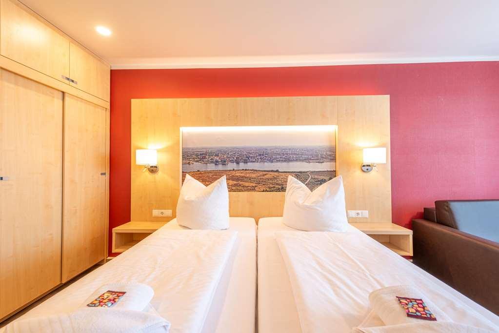 Das Hotel An Der Stadthalle - Rostock Hbf (Adults Only) Rum bild